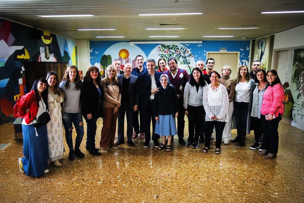 Lee más sobre el artículo Visita del Jefe de Gobierno Jorge Macri y de la Ministra de Educación Mercedes Miguel
